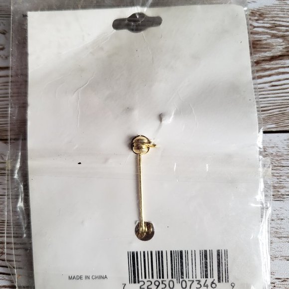 💕Petite Rose Bud Pin💕 - Picture 4 of 4